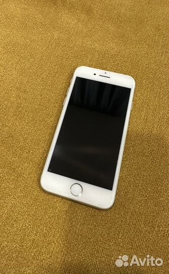 Продаю iPhone 8 64 Gb (A1863)