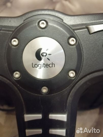 Игровой руль logitech