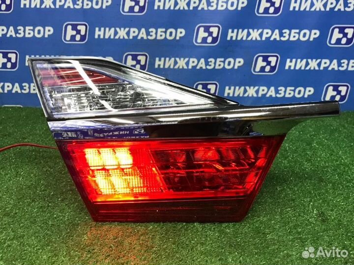 Фонарь внутренний задний левый Toyota Camry V50
