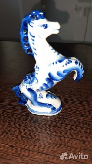 Новый Гжельский сувенир Снеговик,поросёнок,лошадь