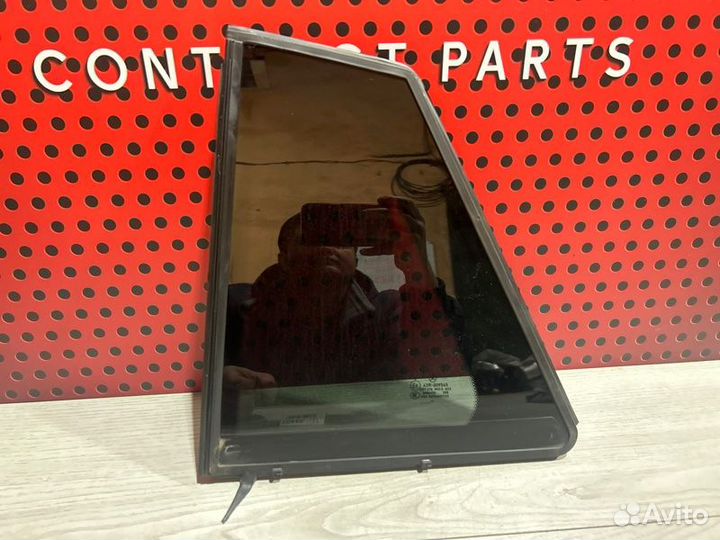 Форточка задняя левая Mercedes-Benz Gle W292 642