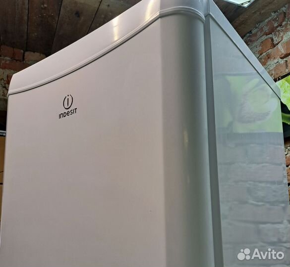 Холодильник indesit no frost 185x60x60см