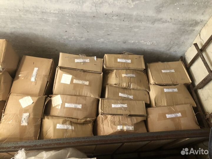 Уплотнитель, пластины, уголки, вкладыши для окон