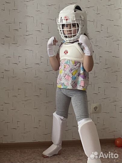 Защита на девочку