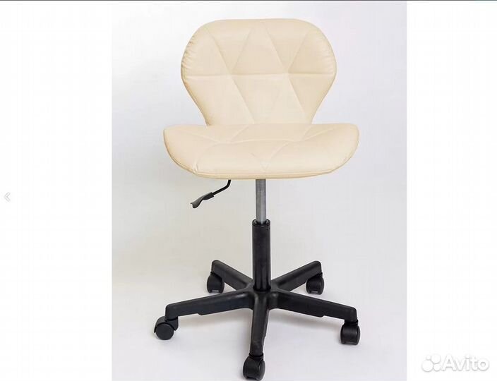 Стул Ракушка пластик