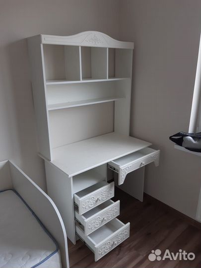 Детский гарнитур для девочки белый