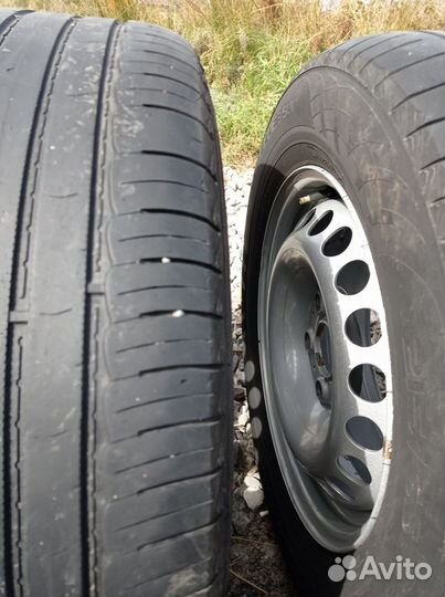 Nokian Tyres Hakka Blue 3 SUV 215/65 R16 102V