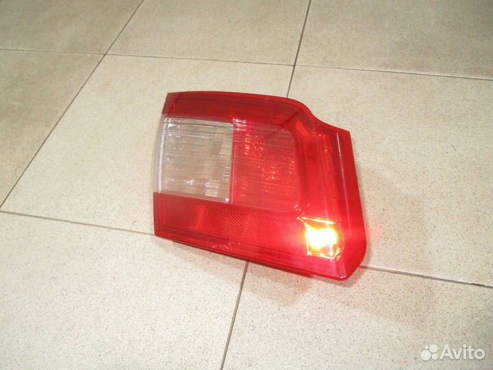 Фонарь задний внутренний левый Mitsubishi Galant 9