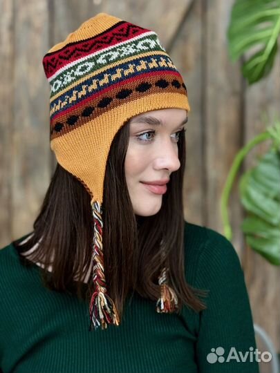 Женская шапка двусторонняя с ушками зимняя Чульо 100% альпака цвет папайя-терракот