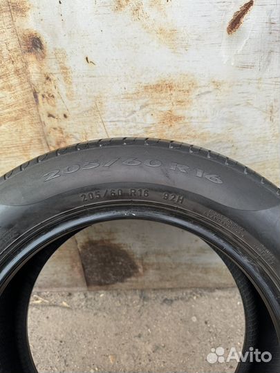 Pirelli Cinturato P7 205/60 R16