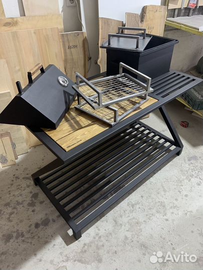 Коптильня горячего копчения с гидрозатвором