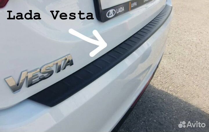 Накладка на задний бампер на Весту