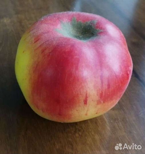 Искусственные фрукты яблоко, виноград