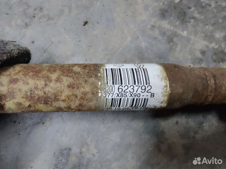 Привод левый Renault Sandero,Duster с АКПП