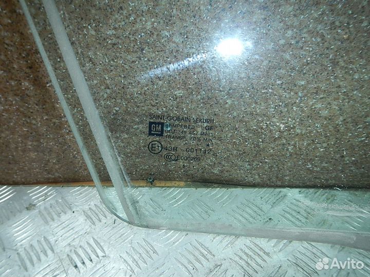 Стекло двери передней правой, Opel (Опель) -corsa