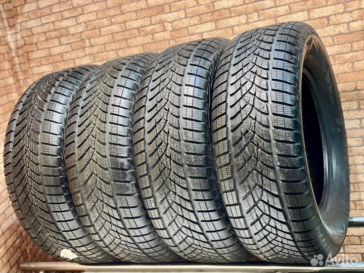 Goodyear UltraGrip Ice SUV 285/60 R18