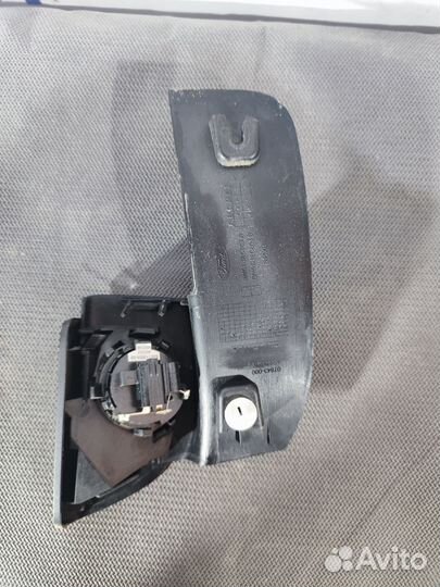 Крышка зеркала внутренняя левая Ford Focus 3
