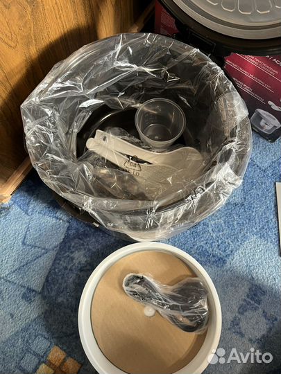 Мультиварка Redmond RMC M22 новая