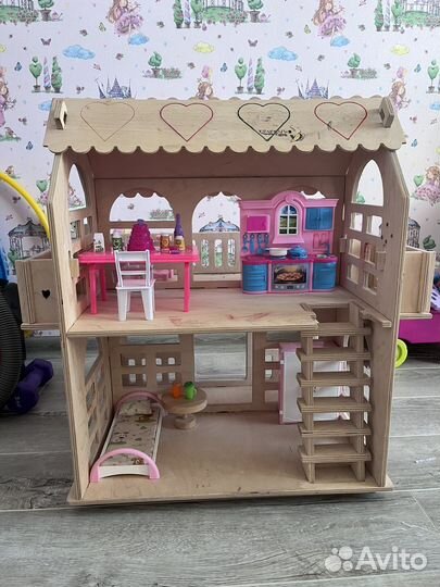 Домик кукольный