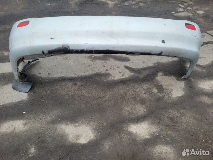 Бампер задний на Toyota Ipsum 1