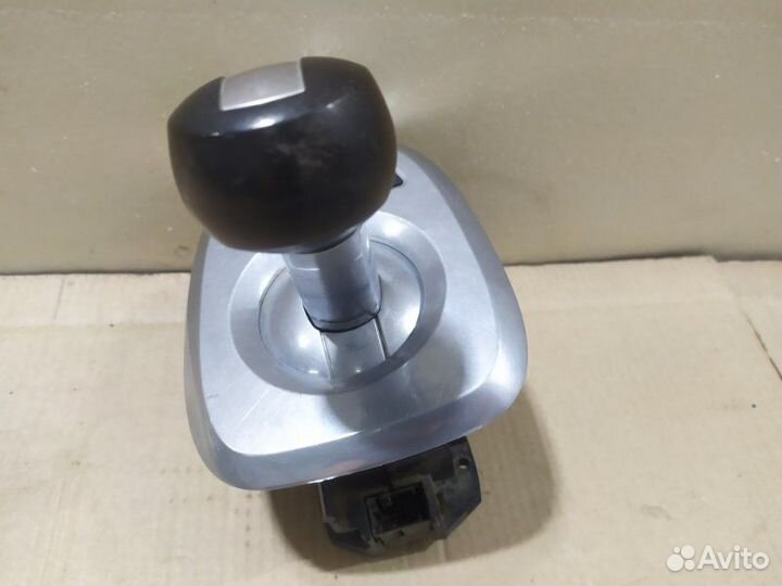 Ручка кпп Opel Corsa D Z12XEP 2008