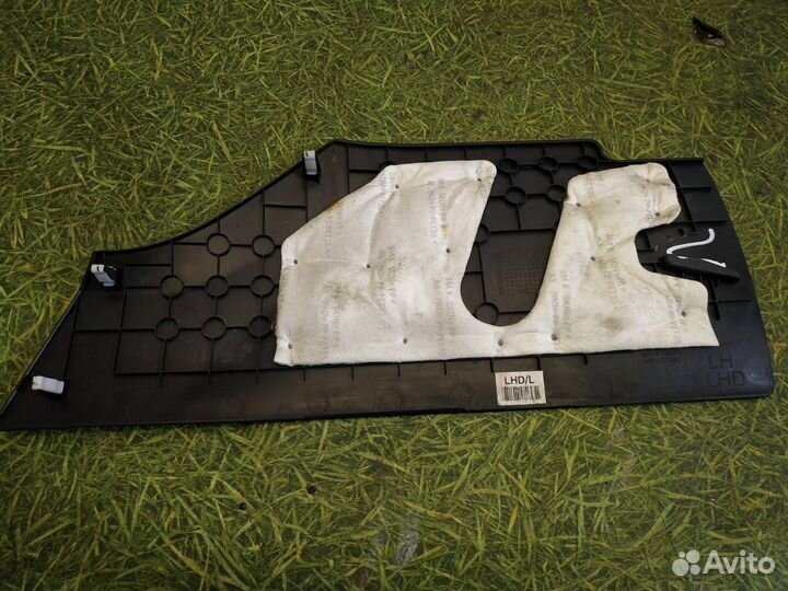 Накладка центральной консоли лев. Kia Sorento 3 Pr