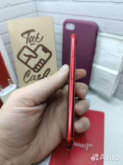 iPhone 8, 64 ГБ
