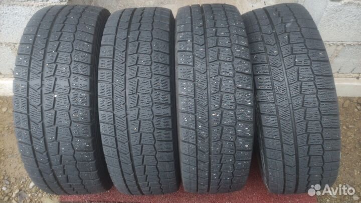 Dunlop SP Winter Maxx WM01 215/60 R16