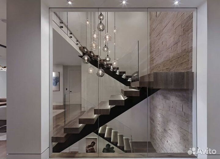 Ограждения из стекла в цвете