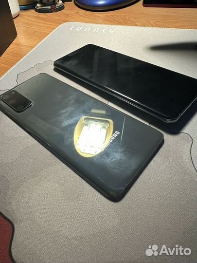 Samsung Galaxy S20, 12/128 ГБ