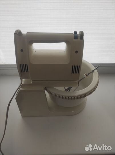 Миксер philips с чашей