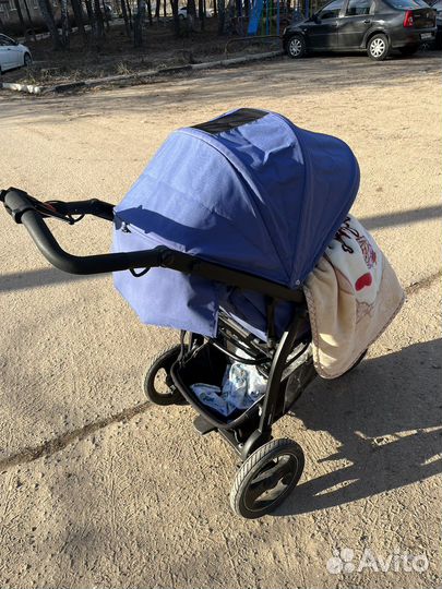 Прогулочная коляска