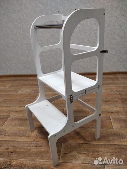 Стульчик помогайка детский