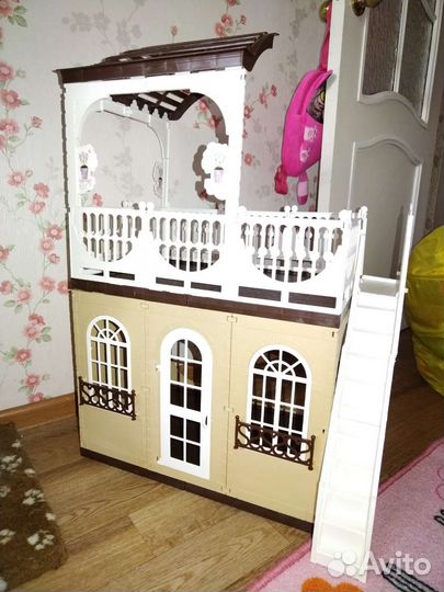 Кукольный домик