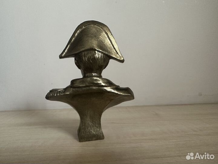 Бюст императора Наполеона