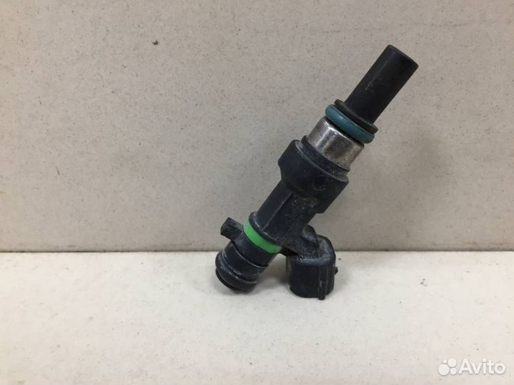 Форсунка инжекторная электрическая Nissan Note E11