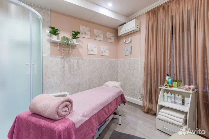 Требуется массажист