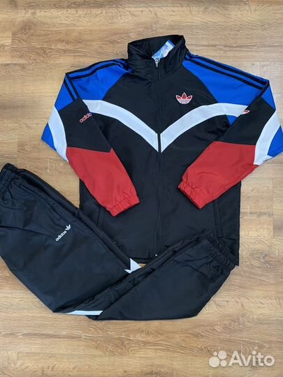 Спортивный костюм adidas из 90х ретро стиль