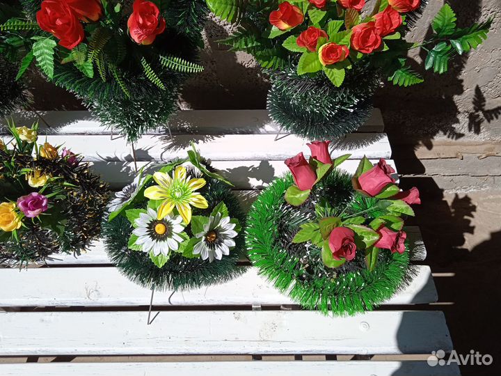 Ритуальные Венки, Корзины,полянки и другое