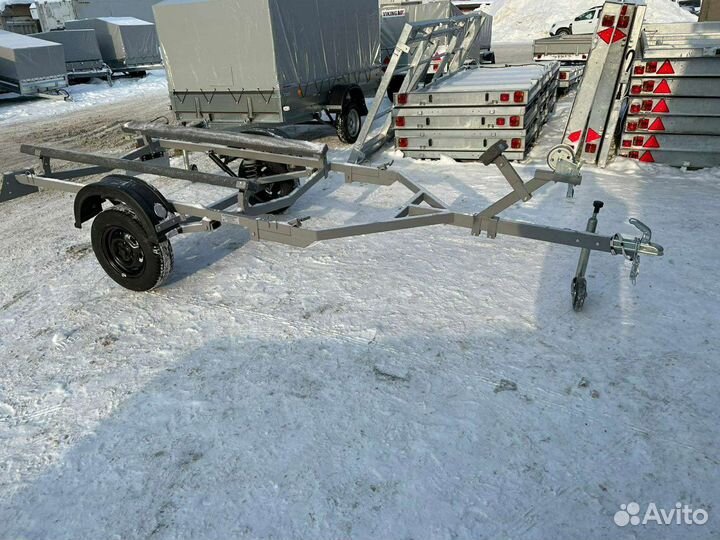 Прицеп лодочный 3.9 м от пфс