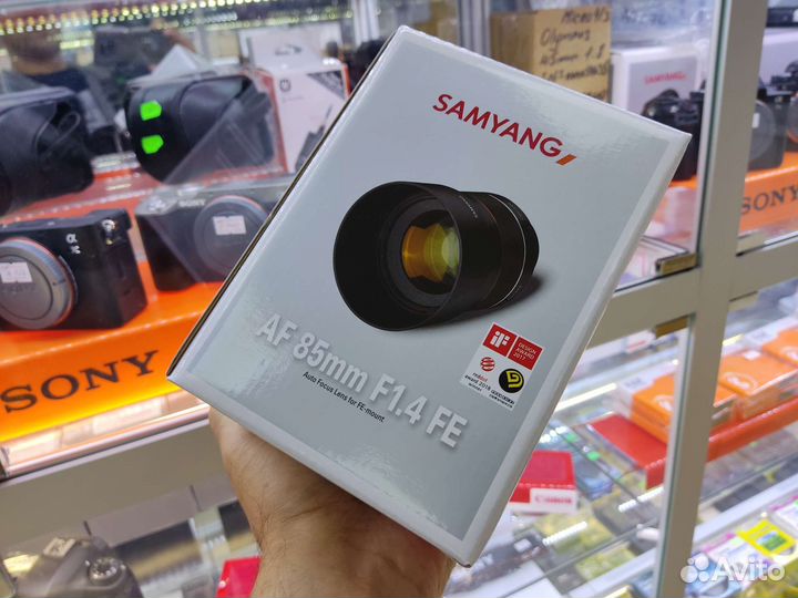 Samyang AF 85mm f/1.4 Sony FE новый в упаковке