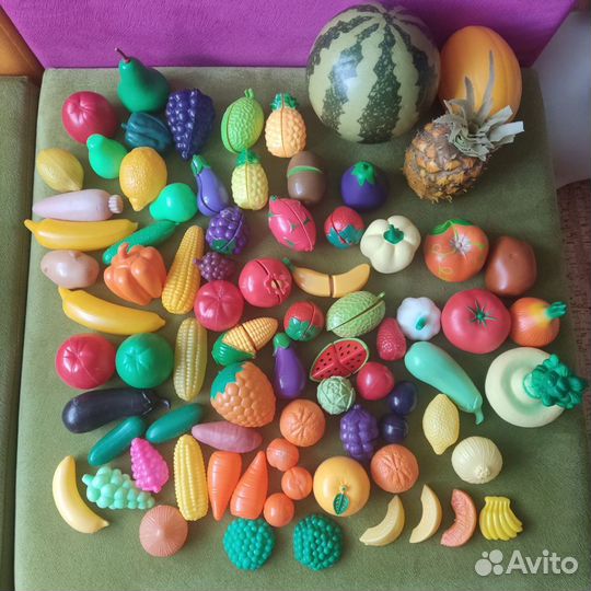 Детская кухня IKEA с набором посуды, продуктов, др