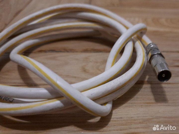 Кабель антенный телевизионный тв и Интернет 2 м