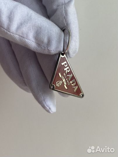 Серьга prada оригинал