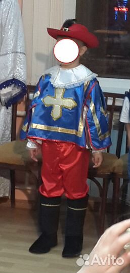 Новогодний костюм мушкетера