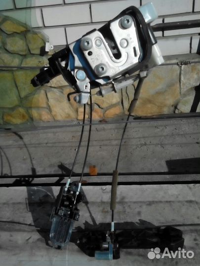 Замок двери Nissan Note