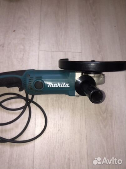 Болгарка Makita 230 мм