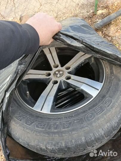 Колеса в сборе r16 летние Outlander Mitsubishi