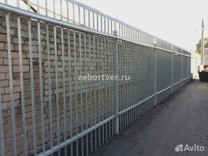 Забор металлический