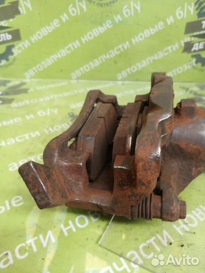 Суппорт передний левый Renault Laguna 1 универсал